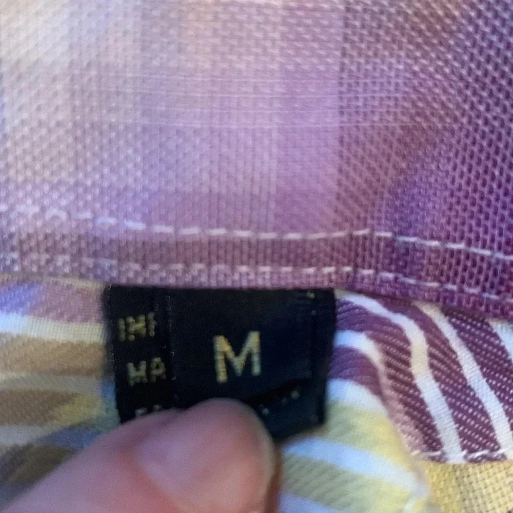 Bugatchi uowo button down size Medium - image 3